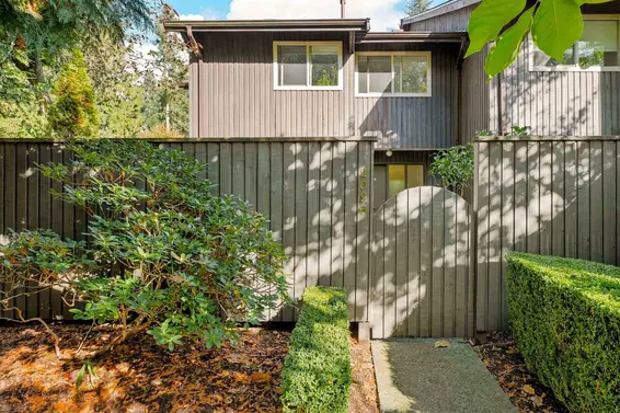 2026 Purcell Way, North Vancouver For Sale - image 25