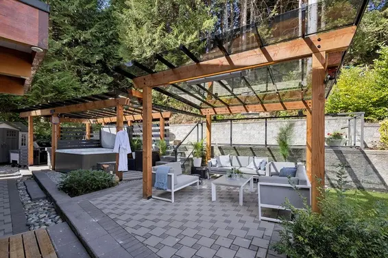 589 St Giles Road, West Vancouver For Sale - image 33