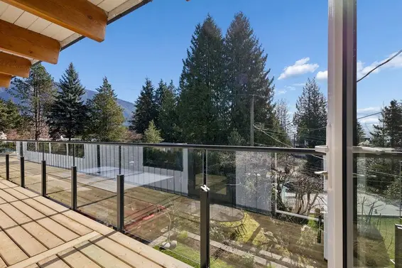 589 St Giles Road, West Vancouver For Sale - image 38