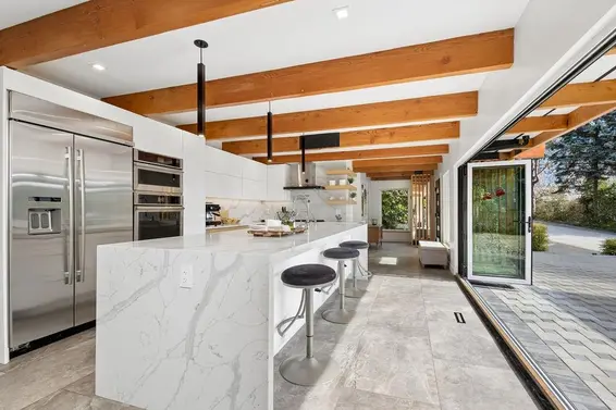 589 St Giles Road, West Vancouver For Sale - image 9