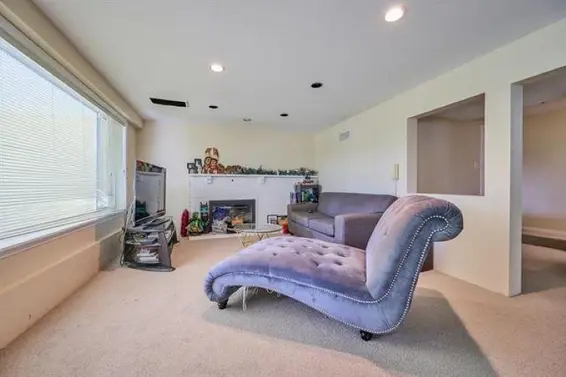 963 Belmont Avenue, North Vancouver For Sale - image 17