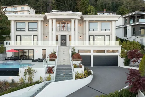 558 Craigmohr Drive, West Vancouver