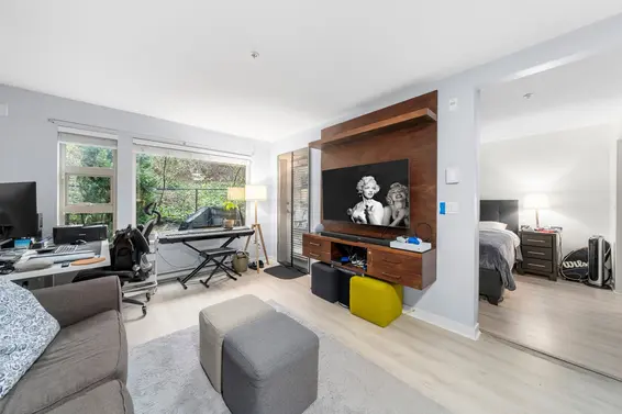 204 1679 Lloyd Avenue, North Vancouver For Sale - image 3