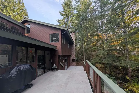 1498 Chamberlain Drive, North Vancouver For Sale - image 3