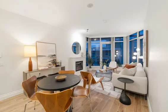 803 199 Victory Ship Way, North Vancouver