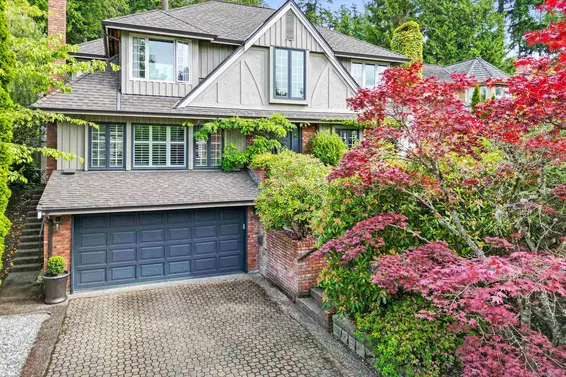 4817 Meadfeild Road, West Vancouver