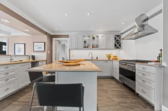 4817 Meadfeild Road, West Vancouver For Sale - image 14