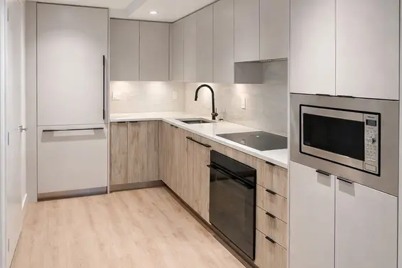 425 755 Harbourside Drive, North Vancouver For Sale - image 3