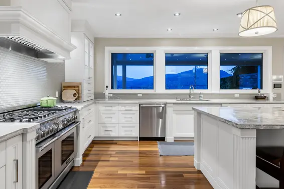791 Beachview Drive, North Vancouver For Sale - image 12