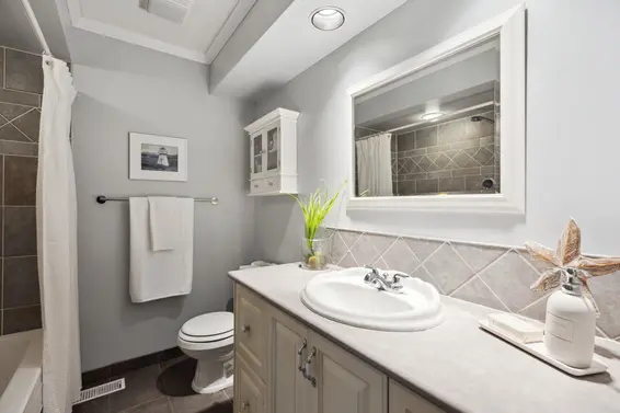 4590 Mapleridge Drive, North Vancouver For Sale - image 31