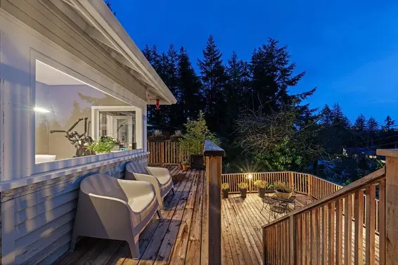 1045 Cortell Street, North Vancouver For Sale - image 12