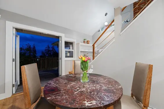 1045 Cortell Street, North Vancouver For Sale - image 15