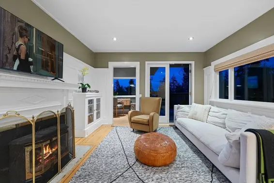 1045 Cortell Street, North Vancouver For Sale - image 17
