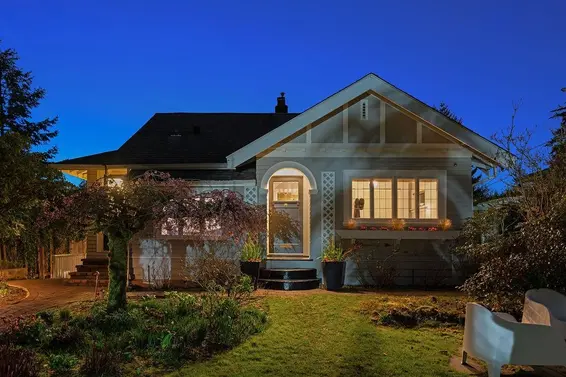 1045 Cortell Street, North Vancouver For Sale - image 22