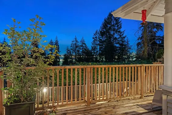 1045 Cortell Street, North Vancouver For Sale - image 23