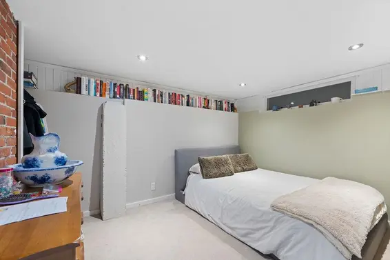1045 Cortell Street, North Vancouver For Sale - image 31
