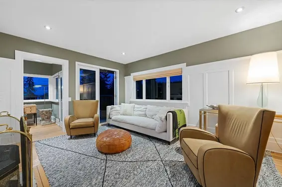 1045 Cortell Street, North Vancouver For Sale - image 9
