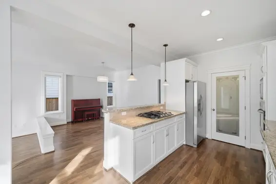 2411 George Street, North Vancouver For Sale - image 13