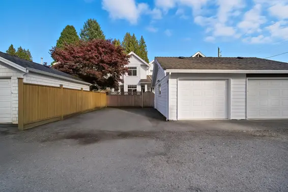 2411 George Street, North Vancouver For Sale - image 37