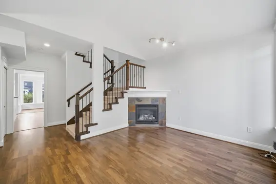 2411 George Street, North Vancouver For Sale - image 5