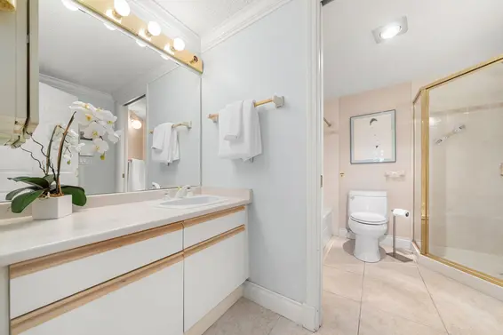 212 2800 Chesterfield Avenue, North Vancouver For Sale - image 25