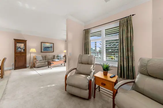 212 2800 Chesterfield Avenue, North Vancouver For Sale - image 8