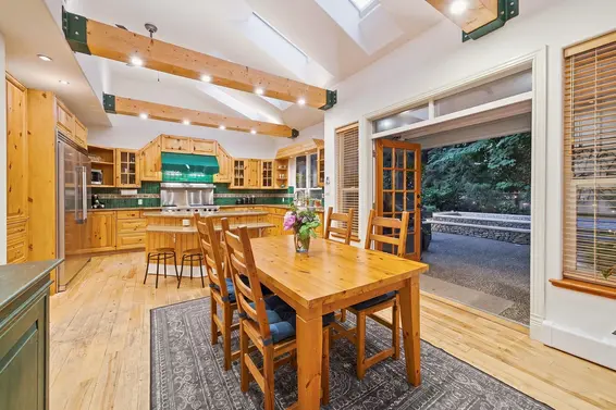 4383 Cove Cliff Road, North Vancouver For Sale - image 10