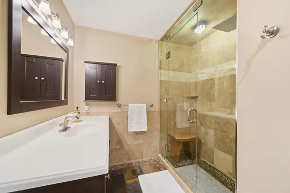 4383 Cove Cliff Road, North Vancouver For Sale - image 21
