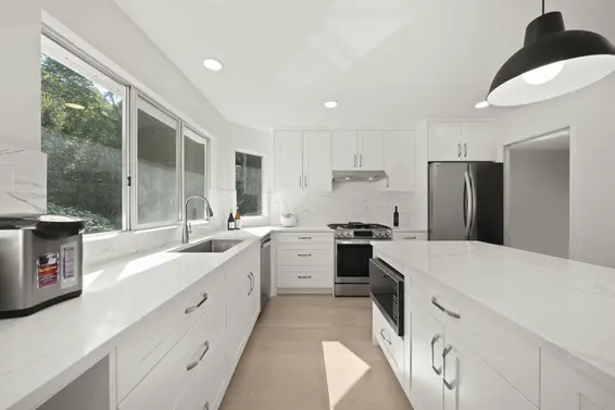 5399 Westhaven Wynd, West Vancouver For Sale - image 3