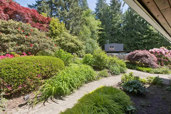 396 Mathers Avenue, West Vancouver For Sale - image 35