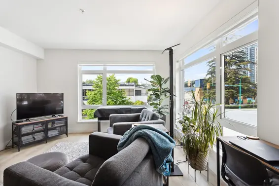 208 1519 Crown Street, North Vancouver For Sale - image 3