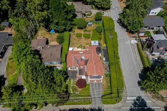 1110 Handsworth Road, North Vancouver For Sale - image 32