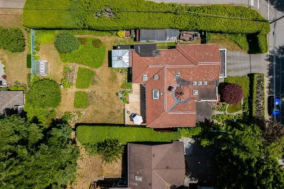 1110 Handsworth Road, North Vancouver For Sale - image 34