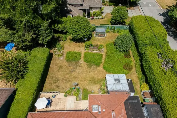 1110 Handsworth Road, North Vancouver For Sale - image 37