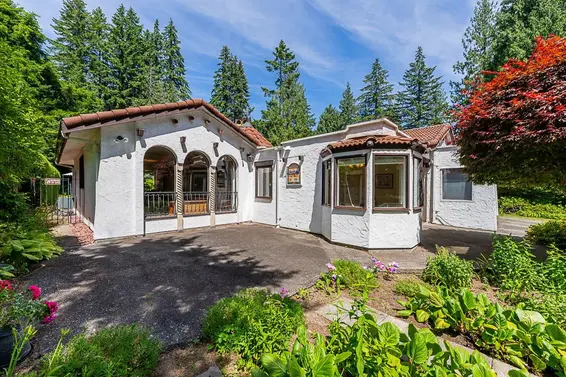 1110 Handsworth Road, North Vancouver For Sale - image 4
