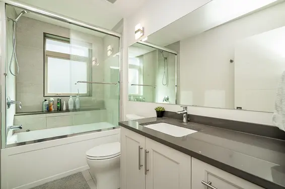 4 115 West Queens Road, North Vancouver For Sale - image 19