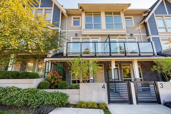 4 115 West Queens Road, North Vancouver For Sale - image 2
