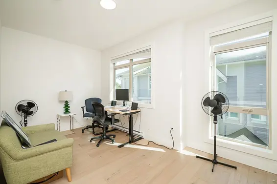 4 115 West Queens Road, North Vancouver For Sale - image 20