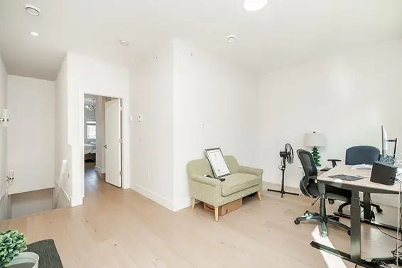 4 115 West Queens Road, North Vancouver For Sale - image 21