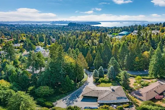 885 Highland Drive, West Vancouver For Sale - image 3