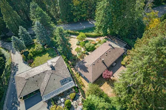 885 Highland Drive, West Vancouver For Sale - image 7
