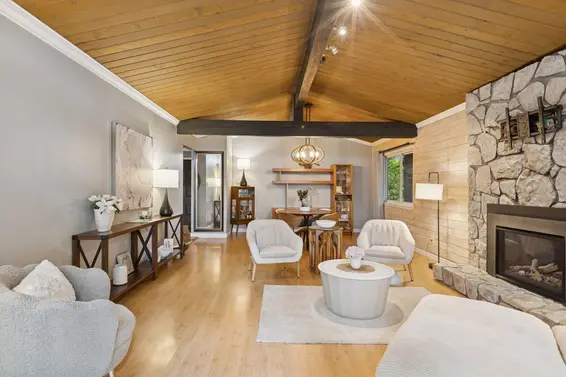1433 Mcnair Drive, North Vancouver For Sale - image 6