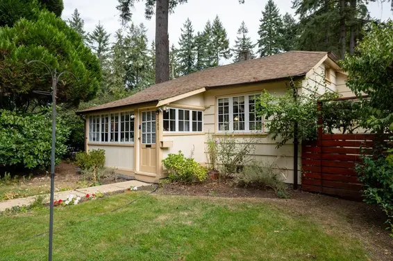 2268 Edgemont Boulevard, North Vancouver For Sale - image 17