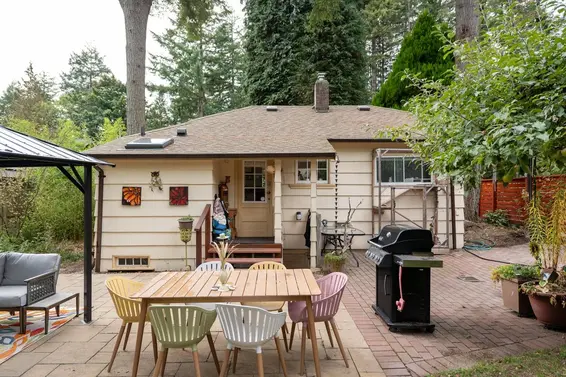 2268 Edgemont Boulevard, North Vancouver For Sale - image 24