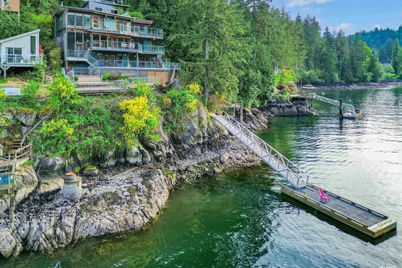 2136 Lockehaven Road, North Vancouver For Sale - image 5