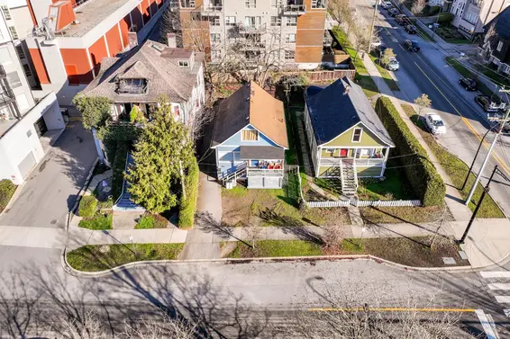 164 East 10th Street, North Vancouver For Sale - image 2