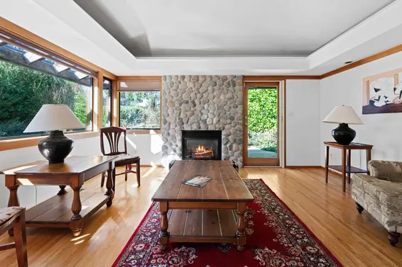 4341 Erwin Drive, West Vancouver For Sale - image 19