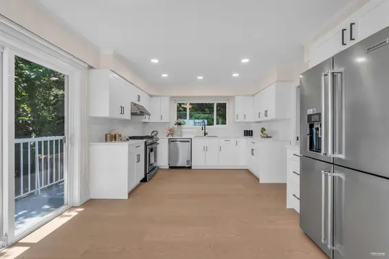 818 Younette Drive, West Vancouver For Sale - image 10