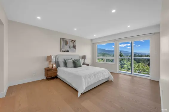 818 Younette Drive, West Vancouver For Sale - image 14