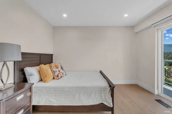 818 Younette Drive, West Vancouver For Sale - image 26